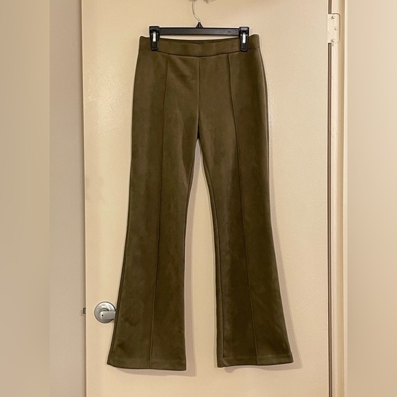 SANCTUARY by ANTHROPOLOGIE NWOT Lana Flare Pants in Olive Green - Picture 1 of 5